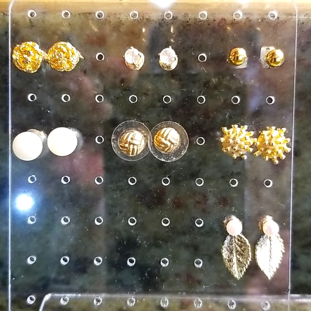 7 post earrings